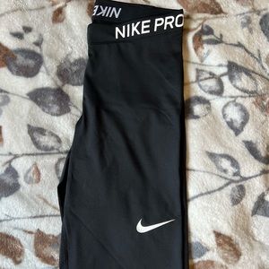 NIKE PRO LEGGINGS